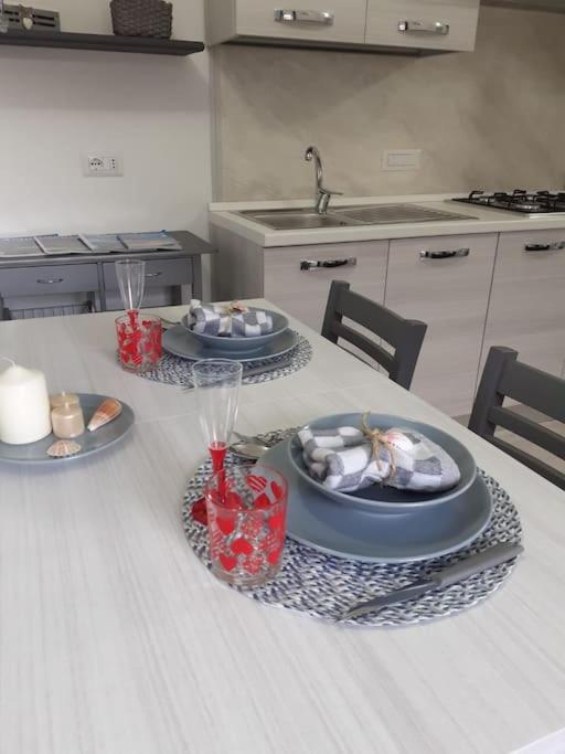 Casa Vacanze Con Giardino I Girasoli - Cin It 09006 - 9 C 2000 R4042- سورسو المظهر الخارجي الصورة