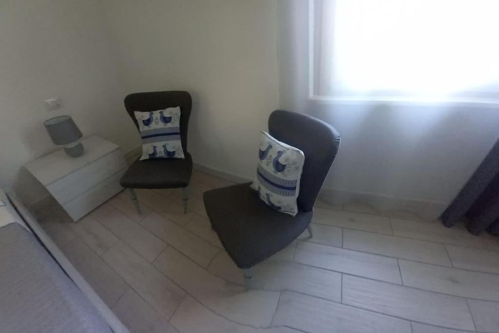 Casa Vacanze Con Giardino I Girasoli - Cin It 09006 - 9 C 2000 R4042- سورسو المظهر الخارجي الصورة