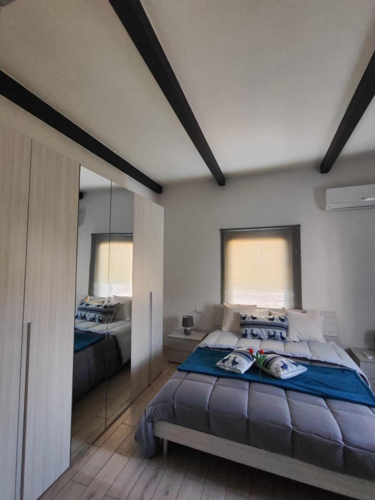 Casa Vacanze Con Giardino I Girasoli - Cin It 09006 - 9 C 2000 R4042- سورسو المظهر الخارجي الصورة