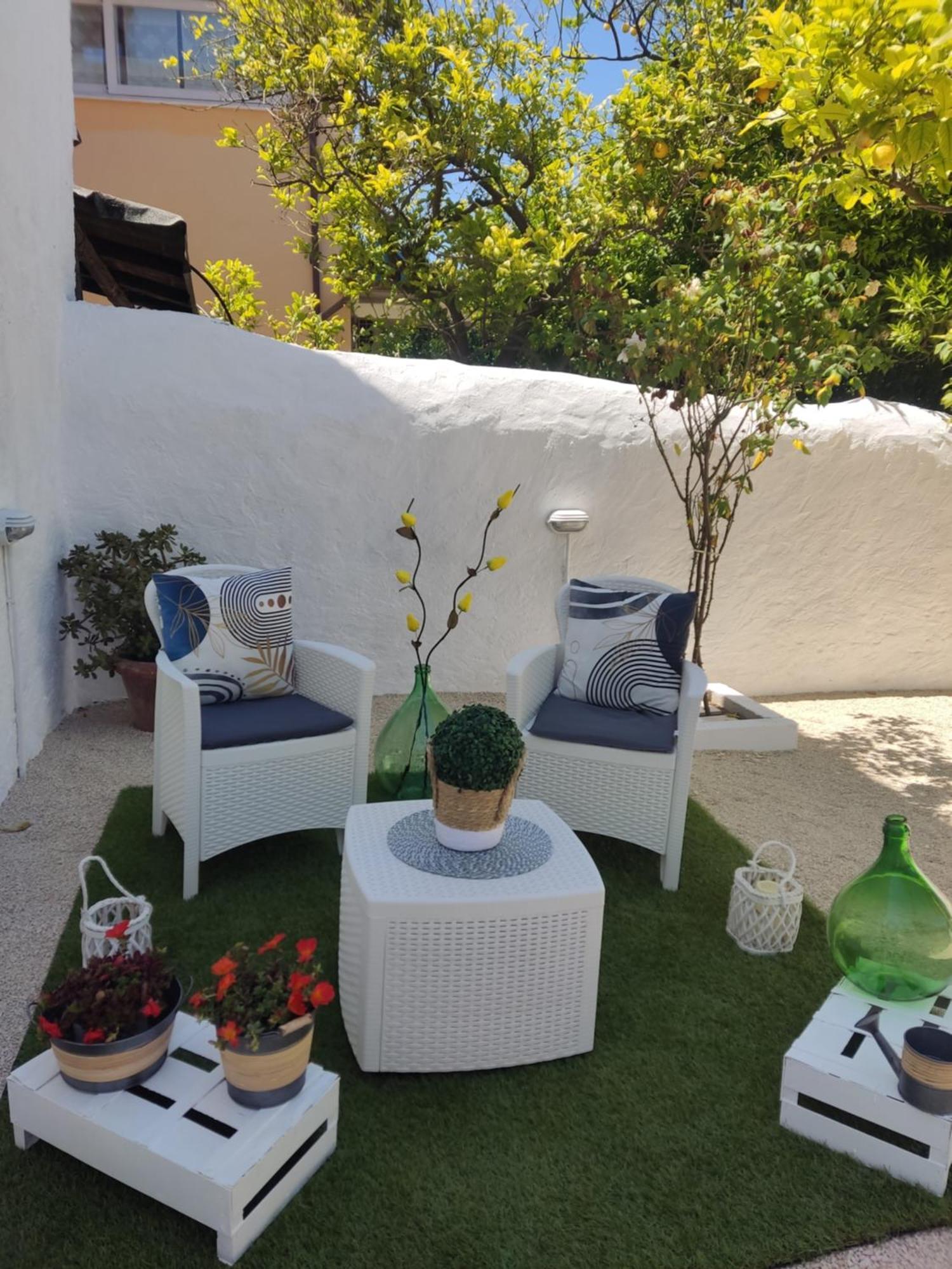 Casa Vacanze Con Giardino I Girasoli - Cin It 09006 - 9 C 2000 R4042- سورسو المظهر الخارجي الصورة
